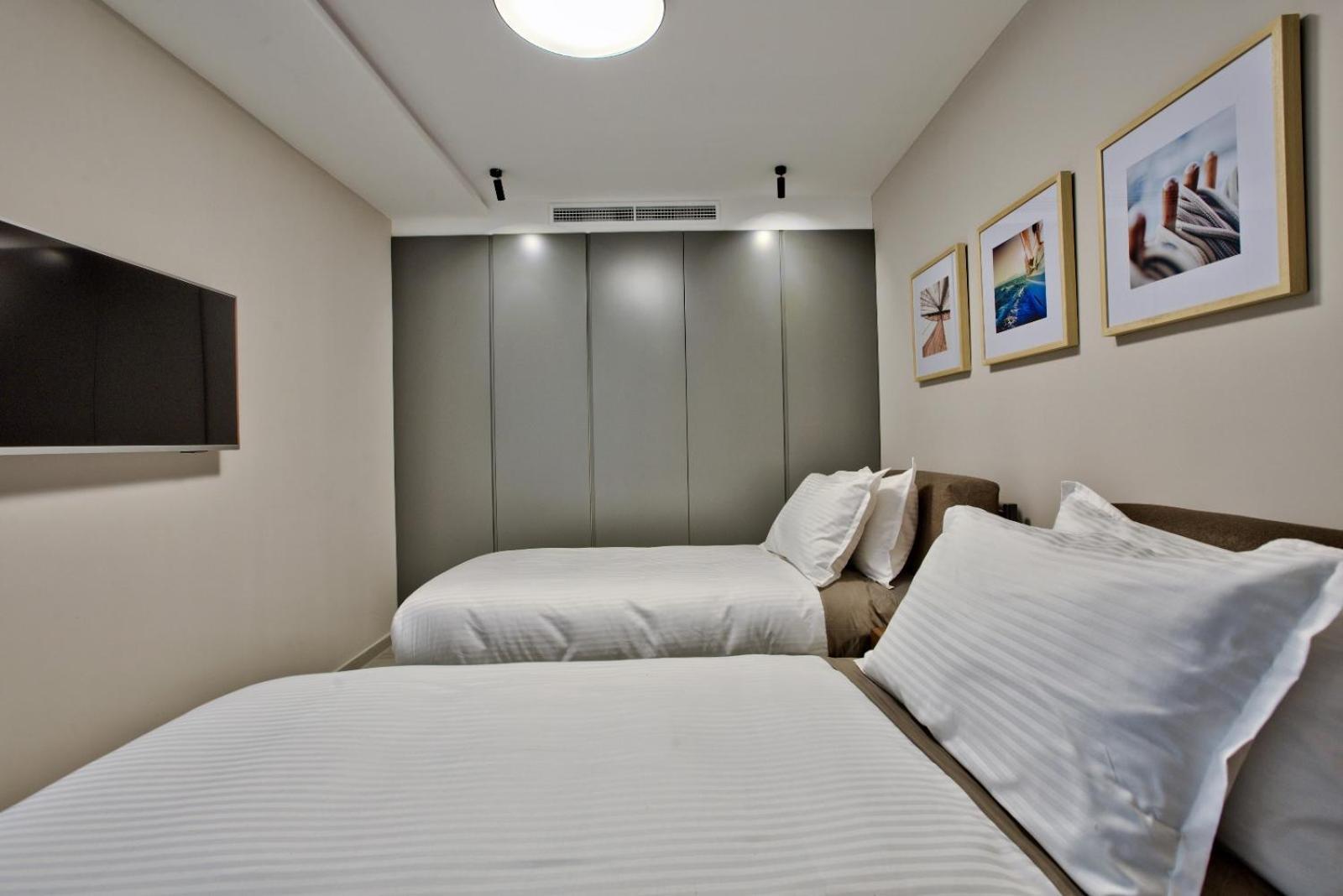 Sea Front Spacious Valletta Views Apartments سليمة المظهر الخارجي الصورة